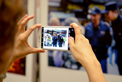 光影映初心 匠心绘华章——第二届上海职工网络摄影大赛聚焦网络安全守护者